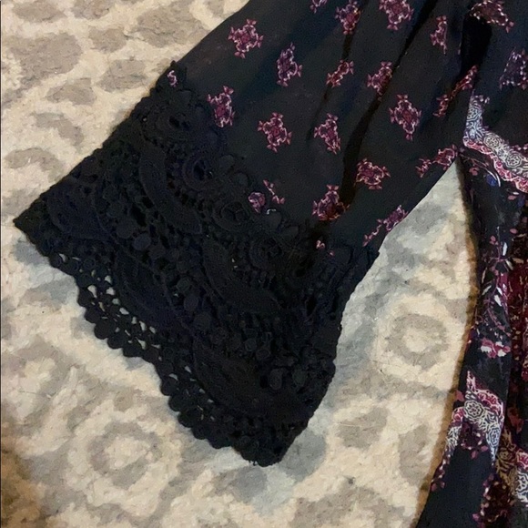 Crochet trim kimono - Picture 3 of 6